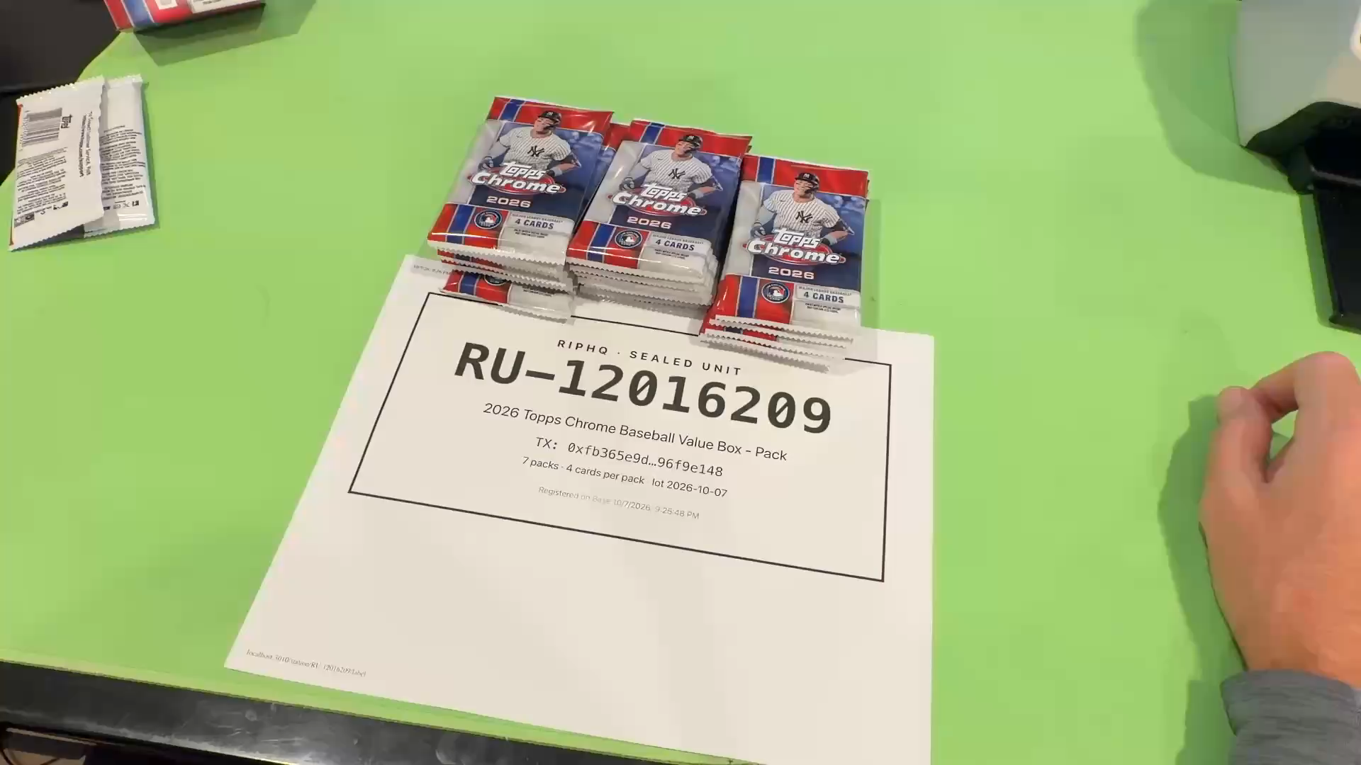 Glitter fingerprint for RU-12016209-PACK-2